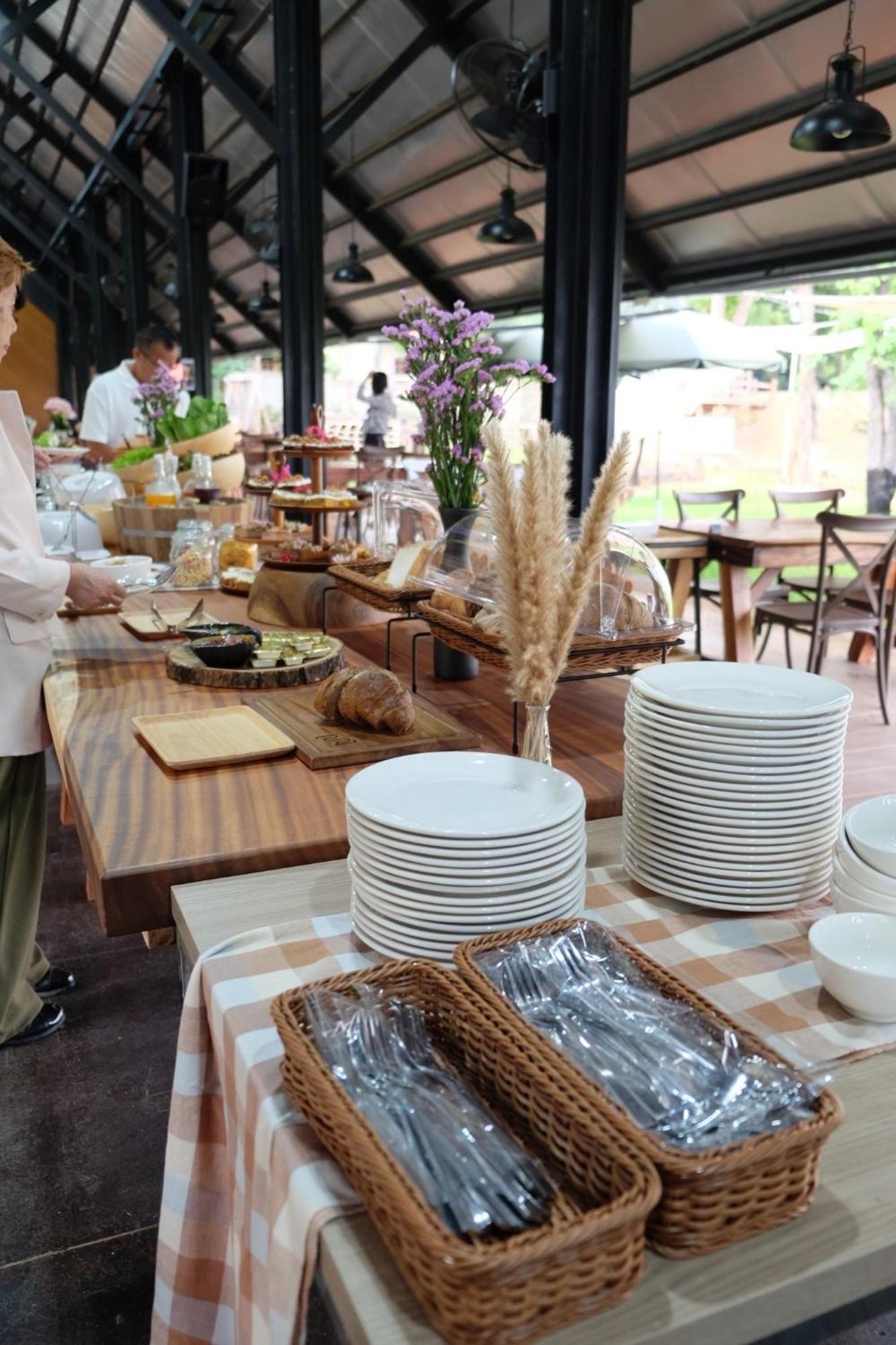 Punn Hotel Korat ناخون راتشاسيما المظهر الخارجي الصورة